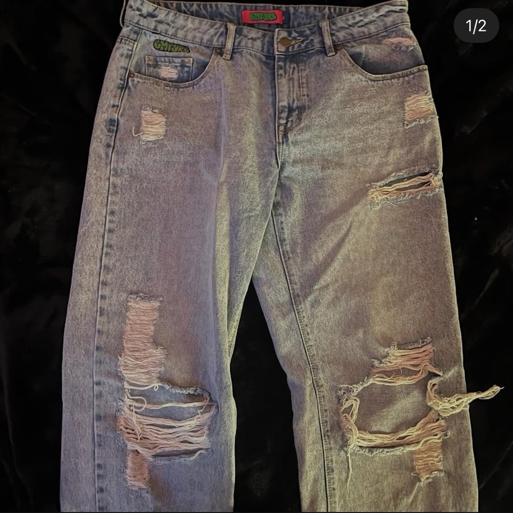 Distressed empyre Blue Jeans